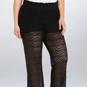 Torrid crochet cover up pants size 1